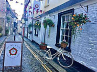 The Tudor Rose Tearooms Garden