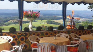 Gaststatte Haus Rechberg Zwischen Himmel und Erde