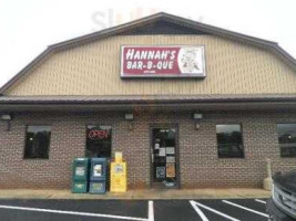 Hannah's -b-q