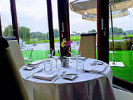 Restaurant des Lacs Golf Hotel de Mont Griffon