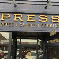 Press Coffee+crepes