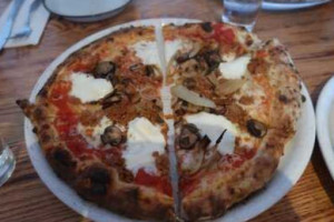 Crosscut Pizzeria & Taphouse