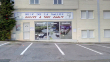 Self De La Vallée