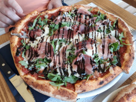 Pizza Du Piton Pizza En Livraison Gratuite Ou à Emporter Pizzeria Feu De Bois