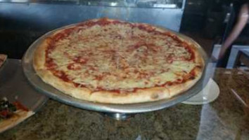 Finizio’s Italian Eatery Pizzeria