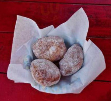 Penny's Waikiki- Malasadas