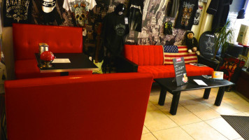 ROCK IN STORE CAFE