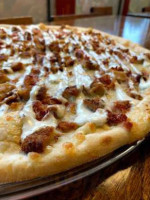 Oakwood's Point Pizza