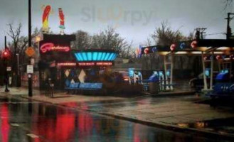 Superdawg Drive In