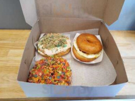 Hi-five Doughnuts