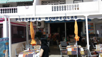 Pizzeria Rompeolas