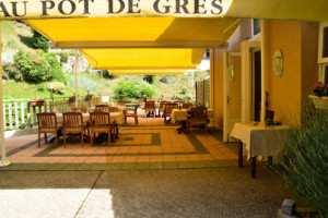 Le Pot De Gres