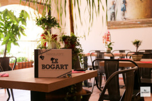 le bogarts