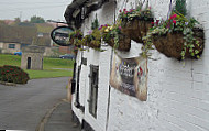 Hollybush Inn