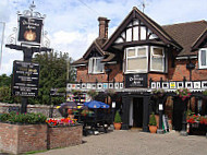 Dunstable Arms